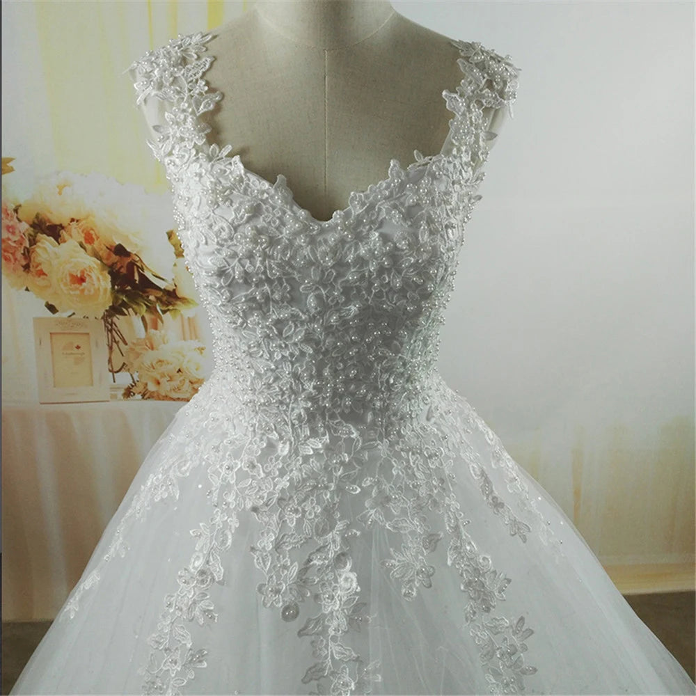 White Ivory Pearls Wedding Dresses With Lace Bottom